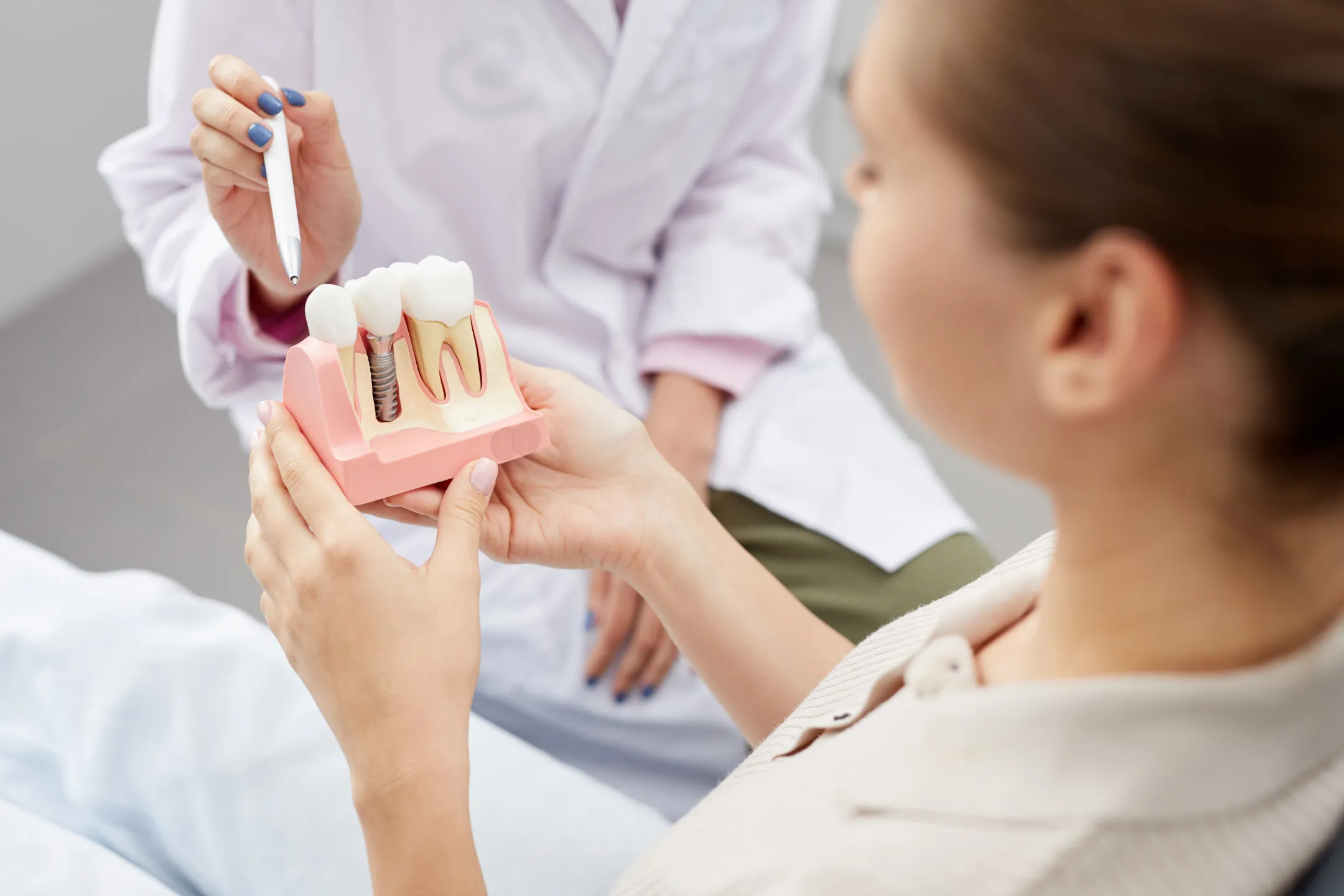 Single Tooth Implant